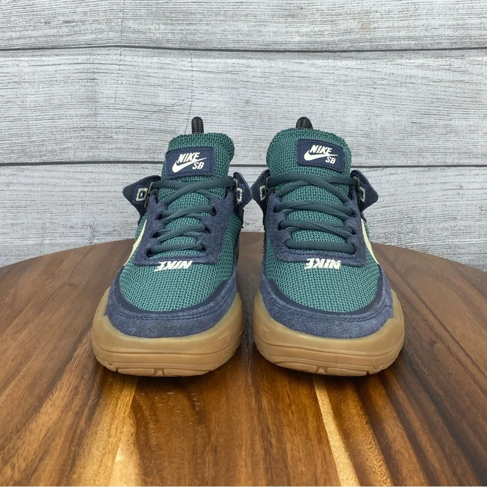 Nike SB Day One Blue Green Gum Light Brown Alabaster Shoe FN4210-401 Youth 3.5